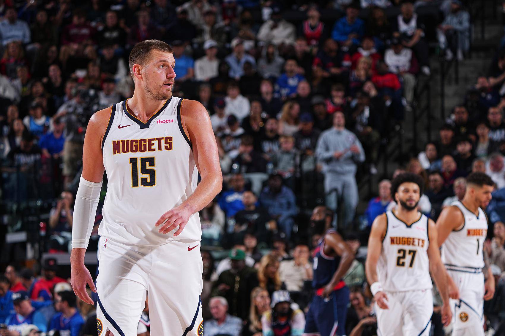 约基奇绝杀时刻,76人点燃赛场,球队未来可期迎来胜利!